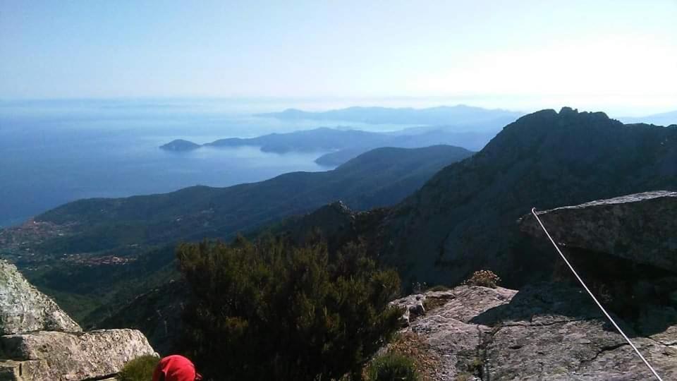 Casa Vacanze Il Pastore Tedesco Portoferraio Esterno foto